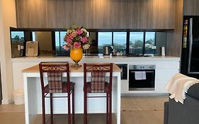 2 Bedroom In The Middle Of Sydney With Beautiful River View